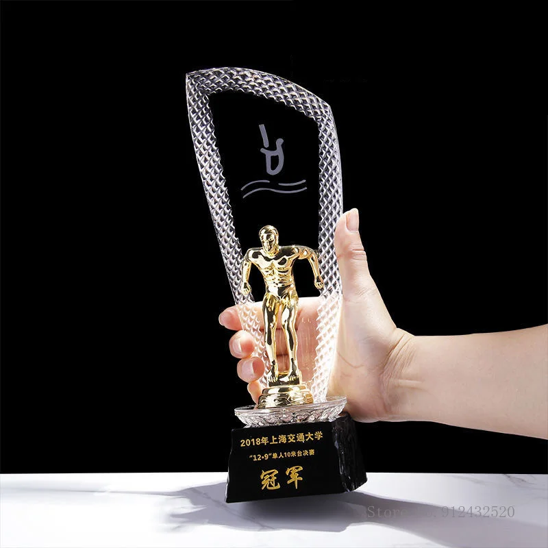 كأس كريستال مخصص، جوائز كرة ال - مراجعة Badminton Europe وسعره
