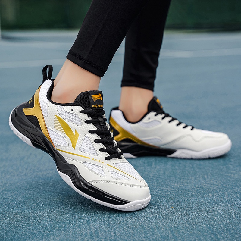 أحذية رياضية صيفية للرجال قابل - مراجعة Badminton Court وسعره